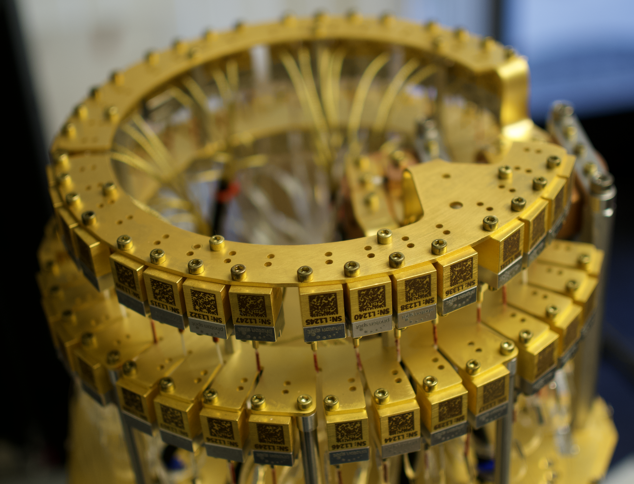 64 SNSPD detector array